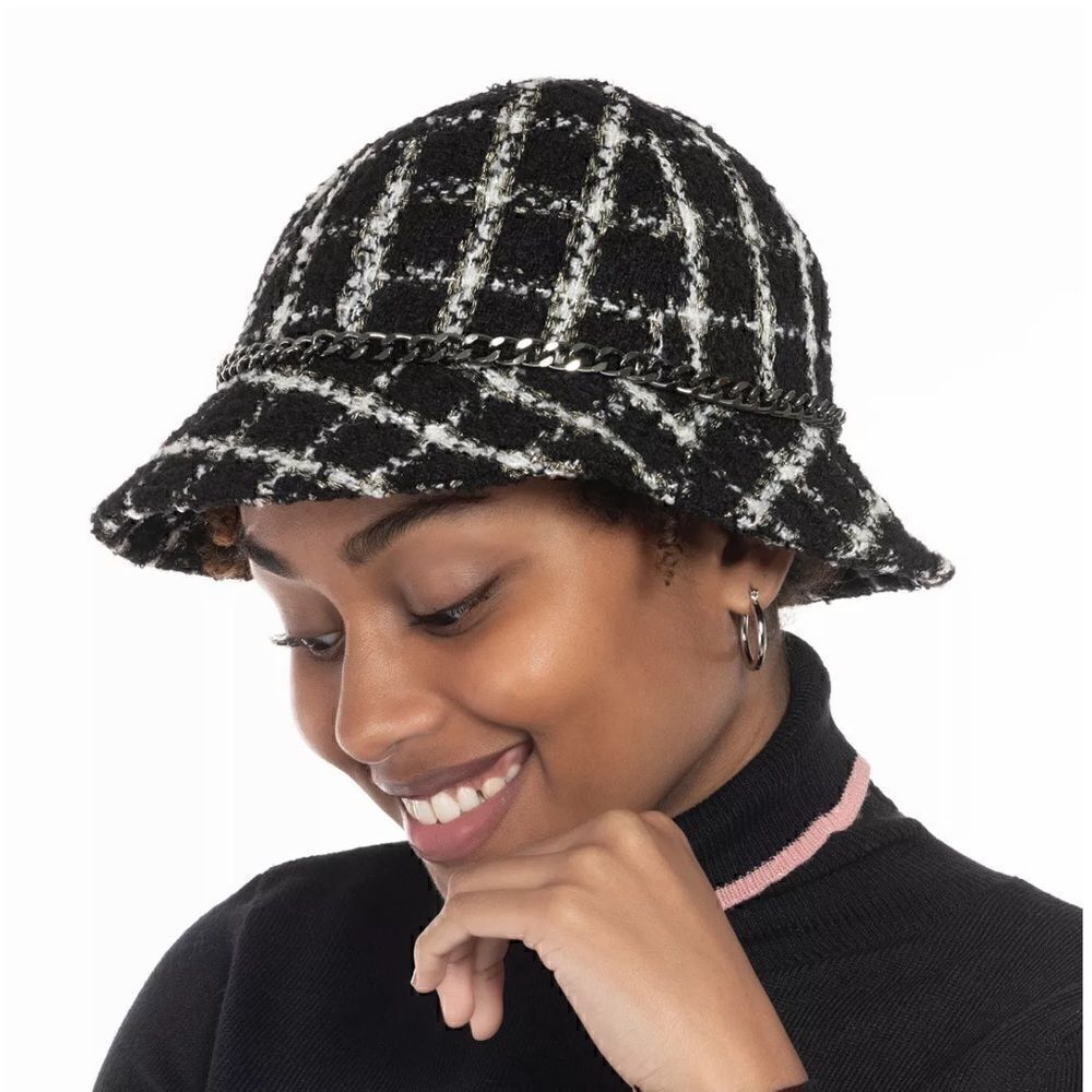 INC Chain Tweed Black Hold White Trim Chain Winter Cloche Hat NEW